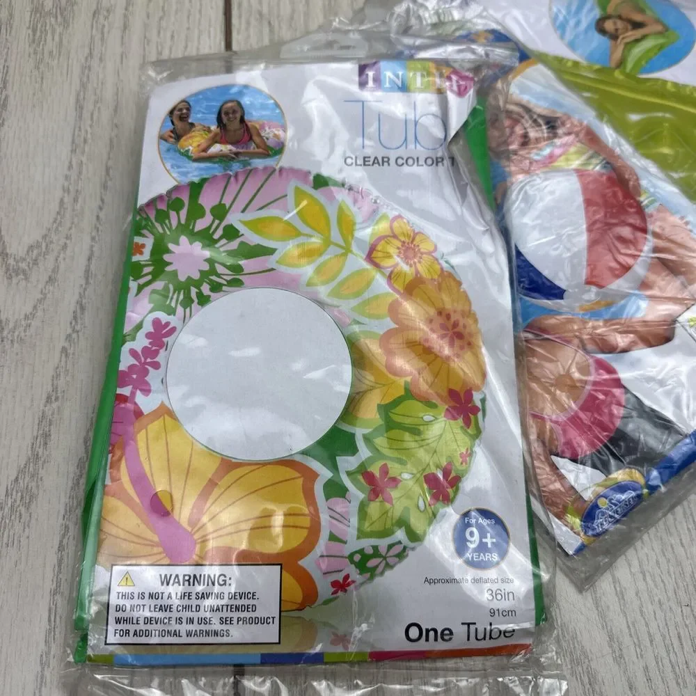 Intex‎ Lot of 3 Inflatables The Wet Set Beach Ball, Intex Tube, Relax a Mat